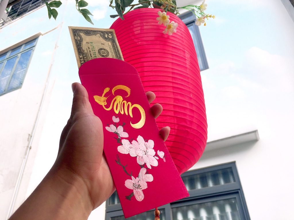 TẠI SAO LÌ XÌ 2 ĐÔ LA TRONG DỊP TẾT 1 Bao lì xì tết thư pháp wavi
